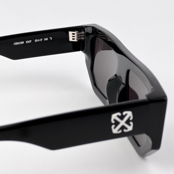 Off-White VANCOUVER Men Sunglasses Black Square Grey Lenses | Model OERI13F 1007 - Picture 7 of 12